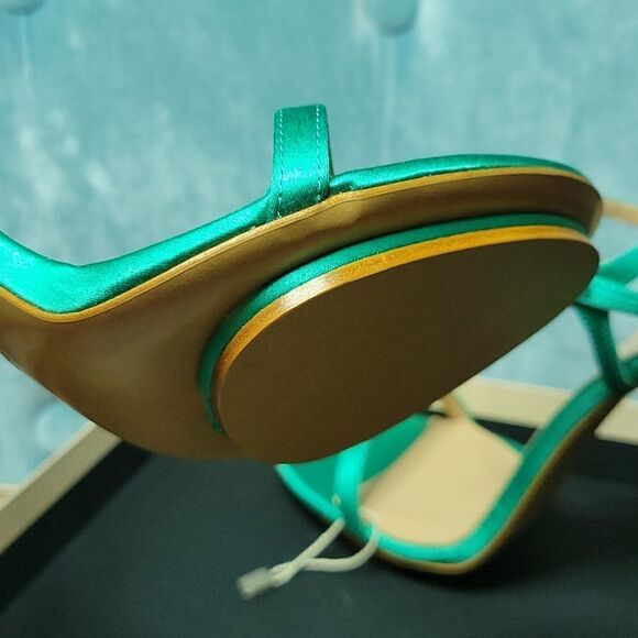 DELPOZO.  Sandals heels - Picture 3 of 9